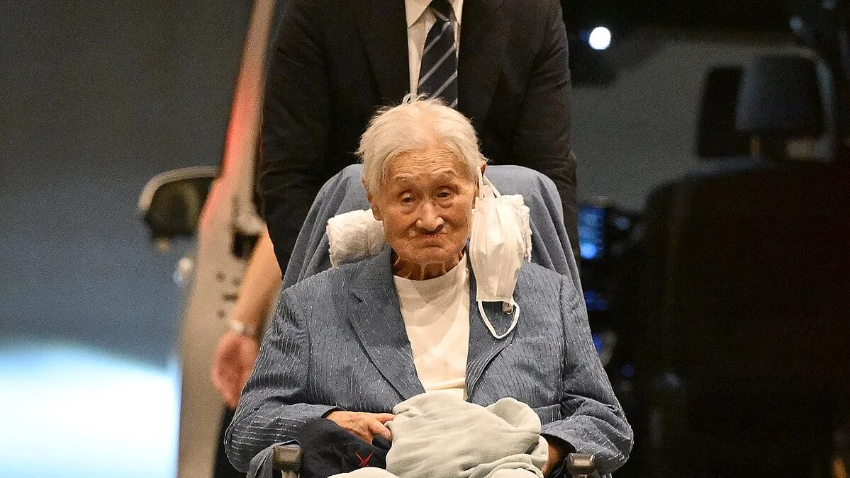 89歳・森喜朗元首相、車椅子で銀座の高級ステーキ店へ。家族だけの“侘しい”誕生日会