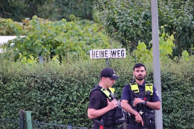 ベルリンLGBTイベントに車突入、1人死亡29人負傷…容疑者は警官に射殺される